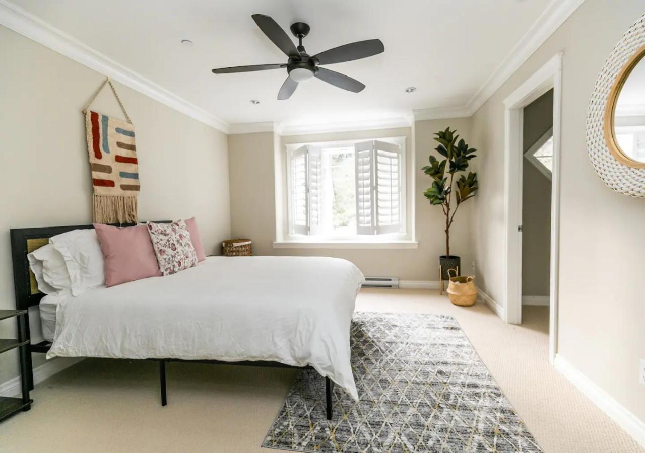 Bellamy Manor Large Home With 5Beds! In Langford 維多利亞 外观 照片